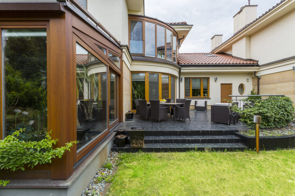 residential window installation